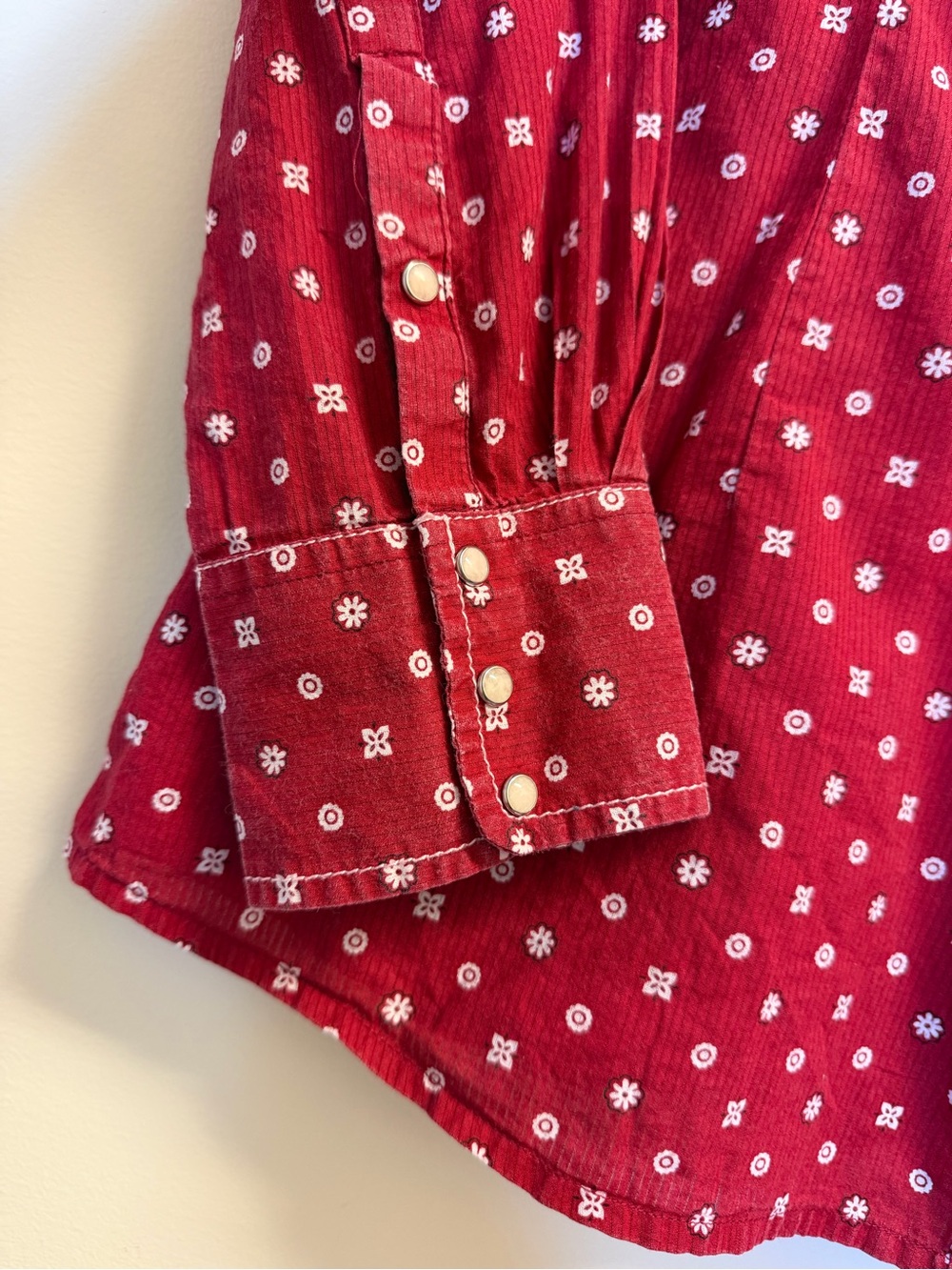 Ariat Women Bandana Fitted Red White Button Long Sleeve Western Shirt - Picture 7 of 13